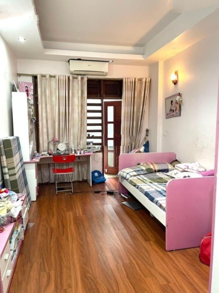 Bán nhà 5 tầng liền kề công viên Thống Nhất tại Lê Đại Hành, Hai Bà Trưng, Hà Nội